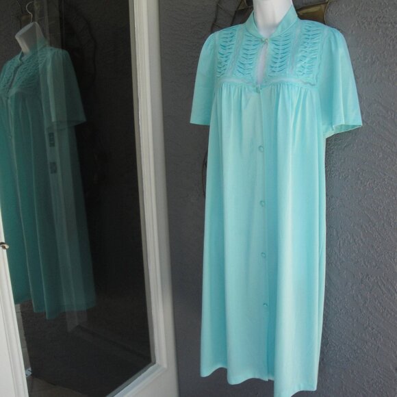 Vanity Fair robe, 38" bust, Short sleeve, Teal, Knee length, Button front, VTG - Picture 3 of 10